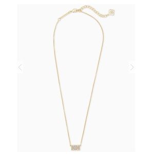 Kendra Scott Pattie Pendant Necklace in Gold